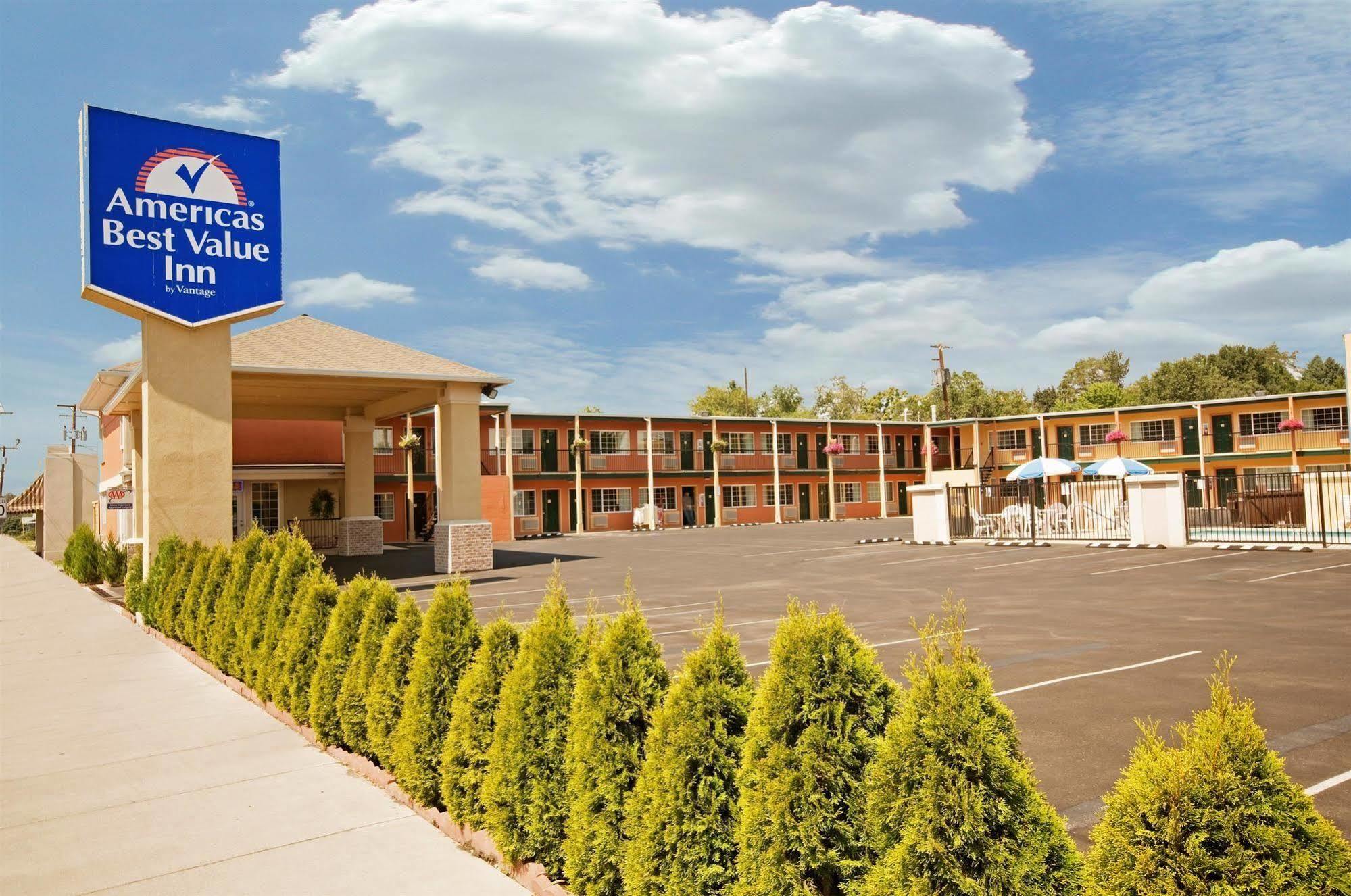 Americas Best Value Inn - Pendleton Eksteriør billede